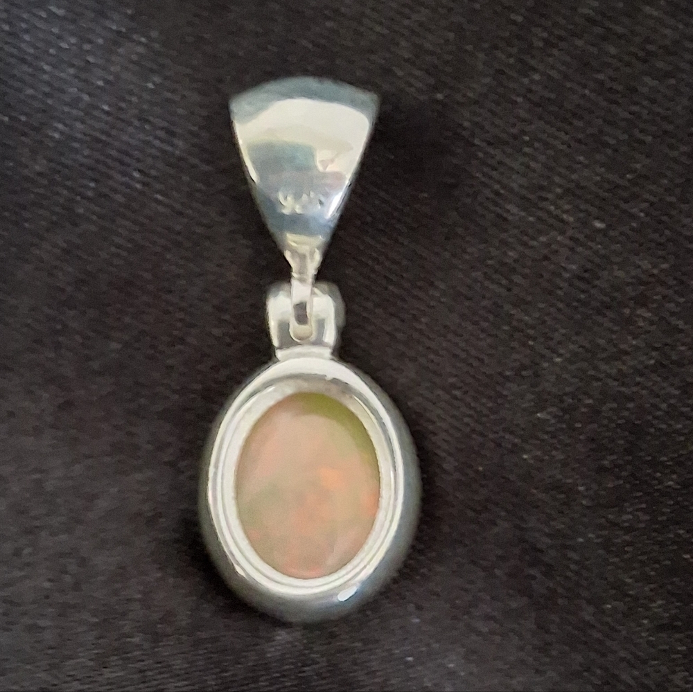 ETHIOPIAN OPAL PENDANT 925 STERLING SILVER - Picture 4 of 5